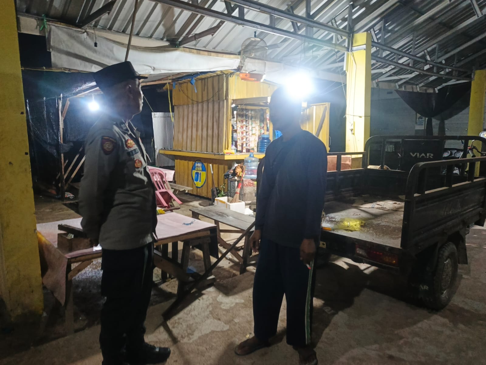 Piket Polsek Bulik melaksanakan sambang dan Silaturahmi kemasyarakat