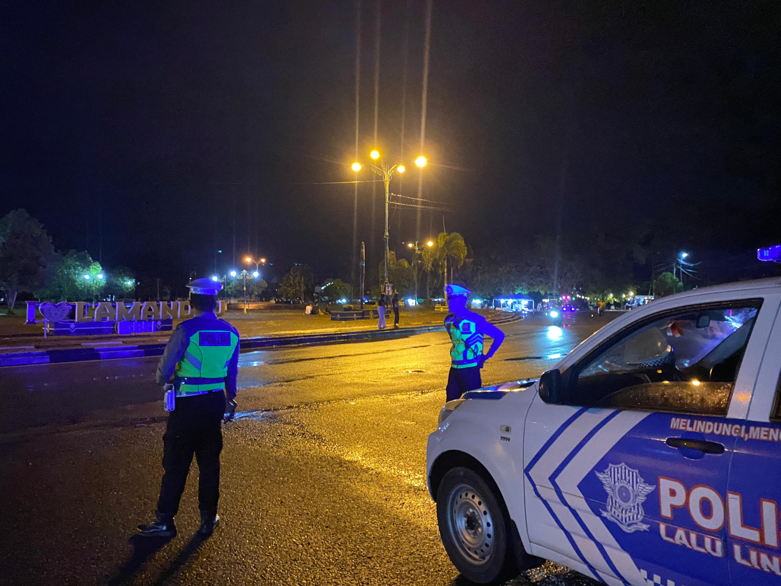 Piket Lantas Patroli Blue Light Polres Lamandau di Malam Hari