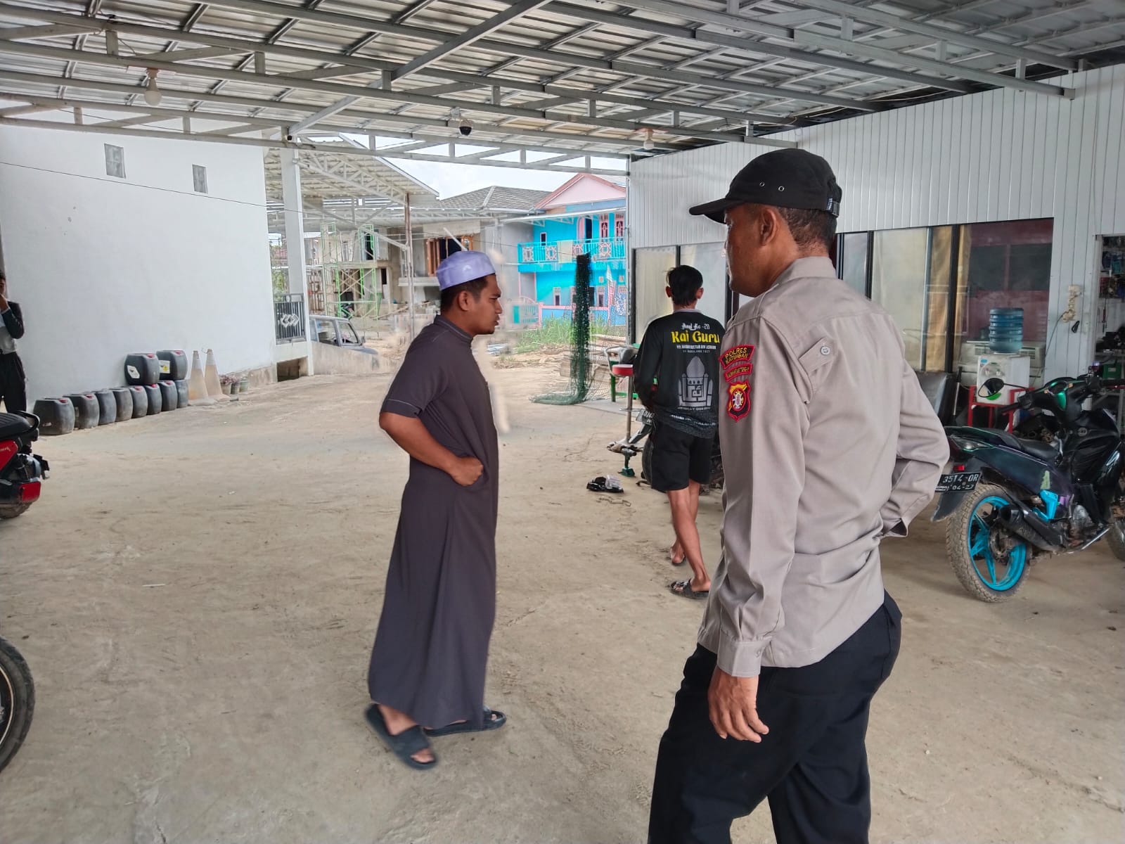 Perkuat Kamtibmas, Polsek Katingan Tengah Sambangi Warga