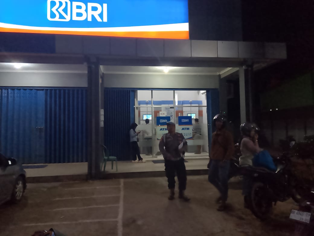 Cegah Gangguan Kamtibmas, Piket Polsek Bulik Patroli ATM