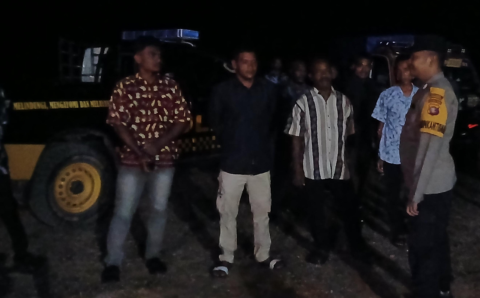 Jalin Kedekatan, Personel Polsek Lamandau Sambangi kerumah Warga