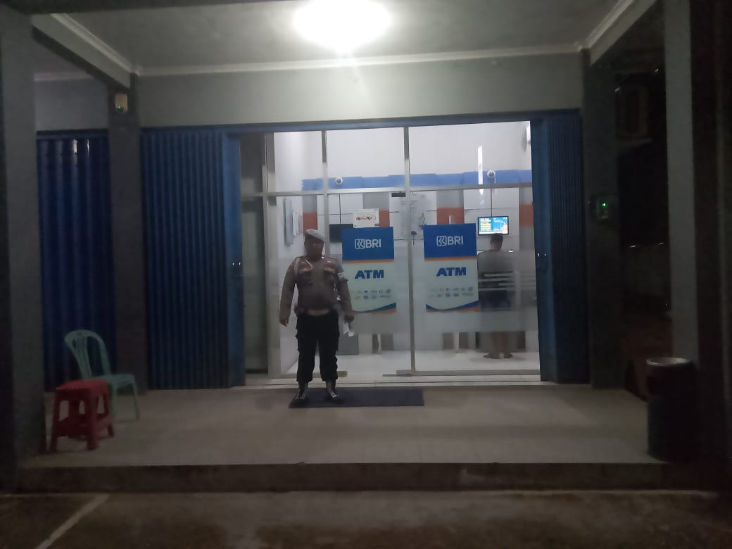 Cegah Gangguan Kamtibmas, Piket Polsek Bulik Patroli ATM