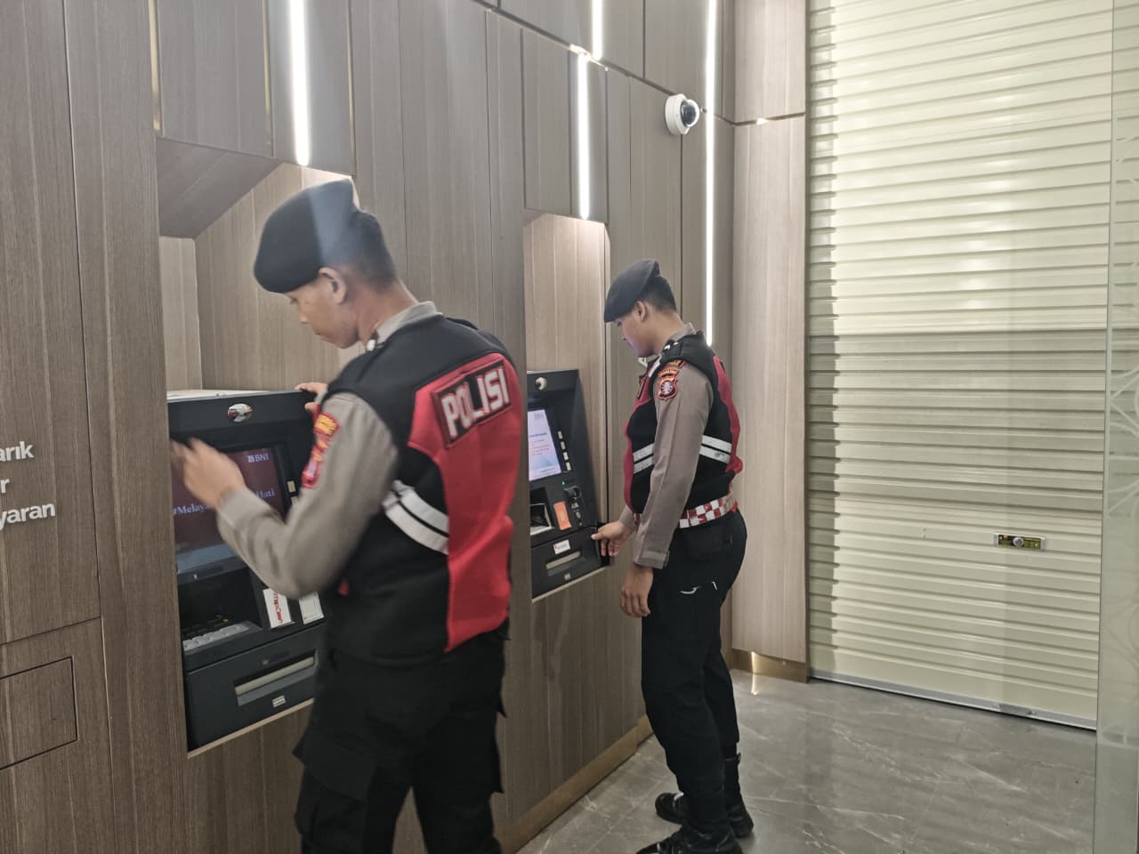 Piket Samapta melaksanakan Patroli di Objek-objek Vital Bank ATM