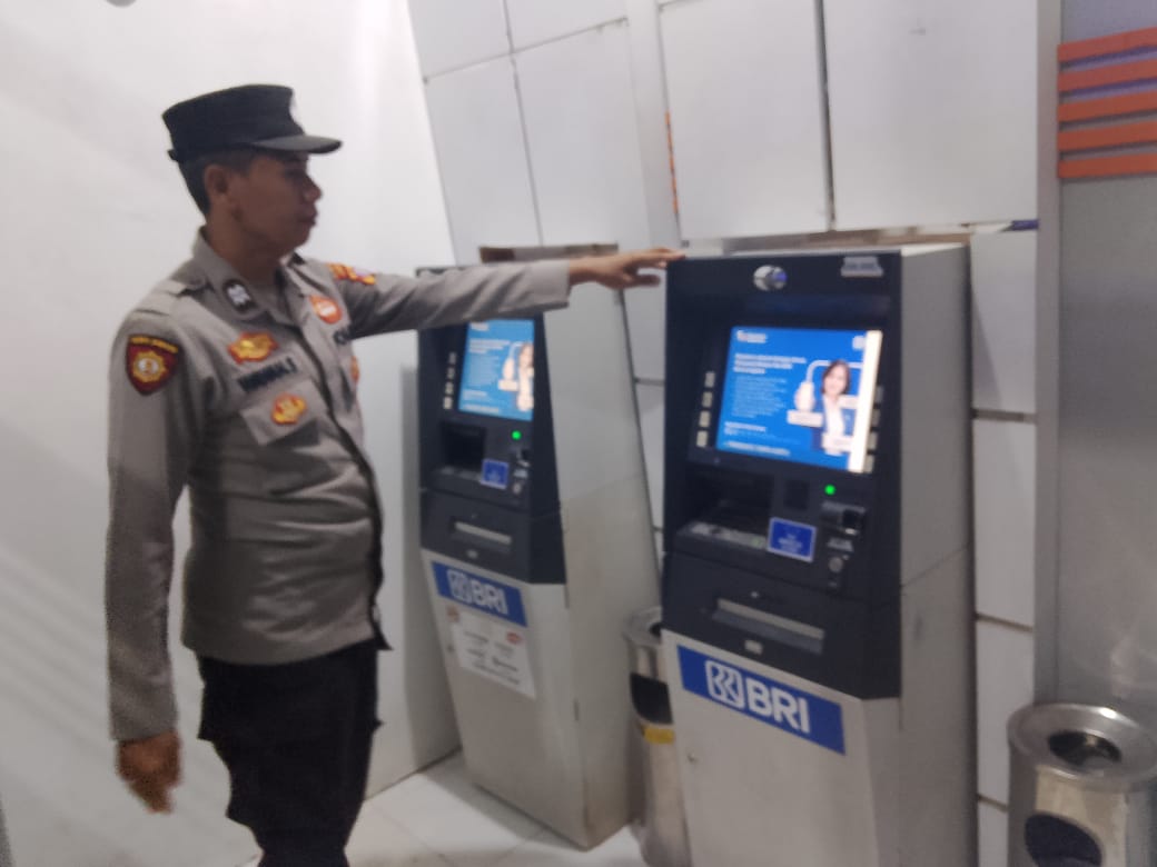 Cegah Gangguan Kamtibmas, Piket Polsek Bulik Patroli ATM
