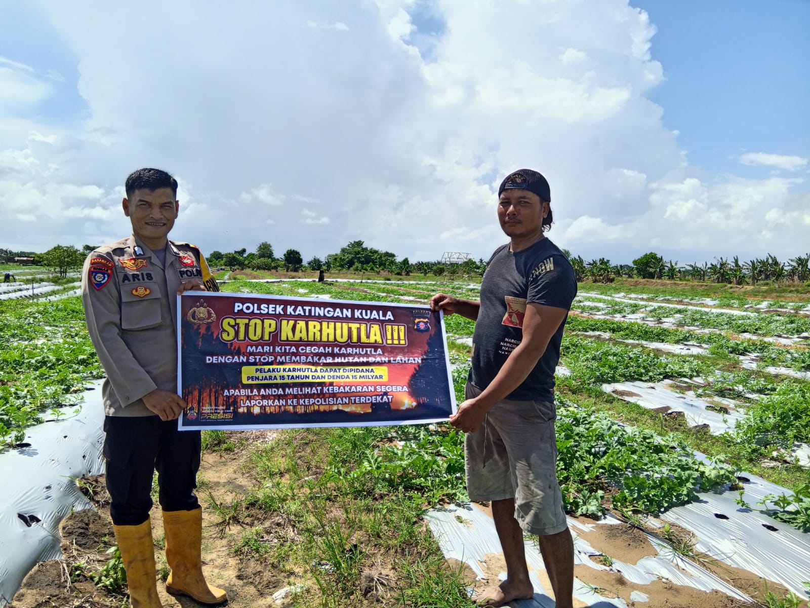 Cegah Kebakaran Hutan Dan Lahan, Bhabinkamtibmas Gencar Sosialisasi Ke Masyarakat