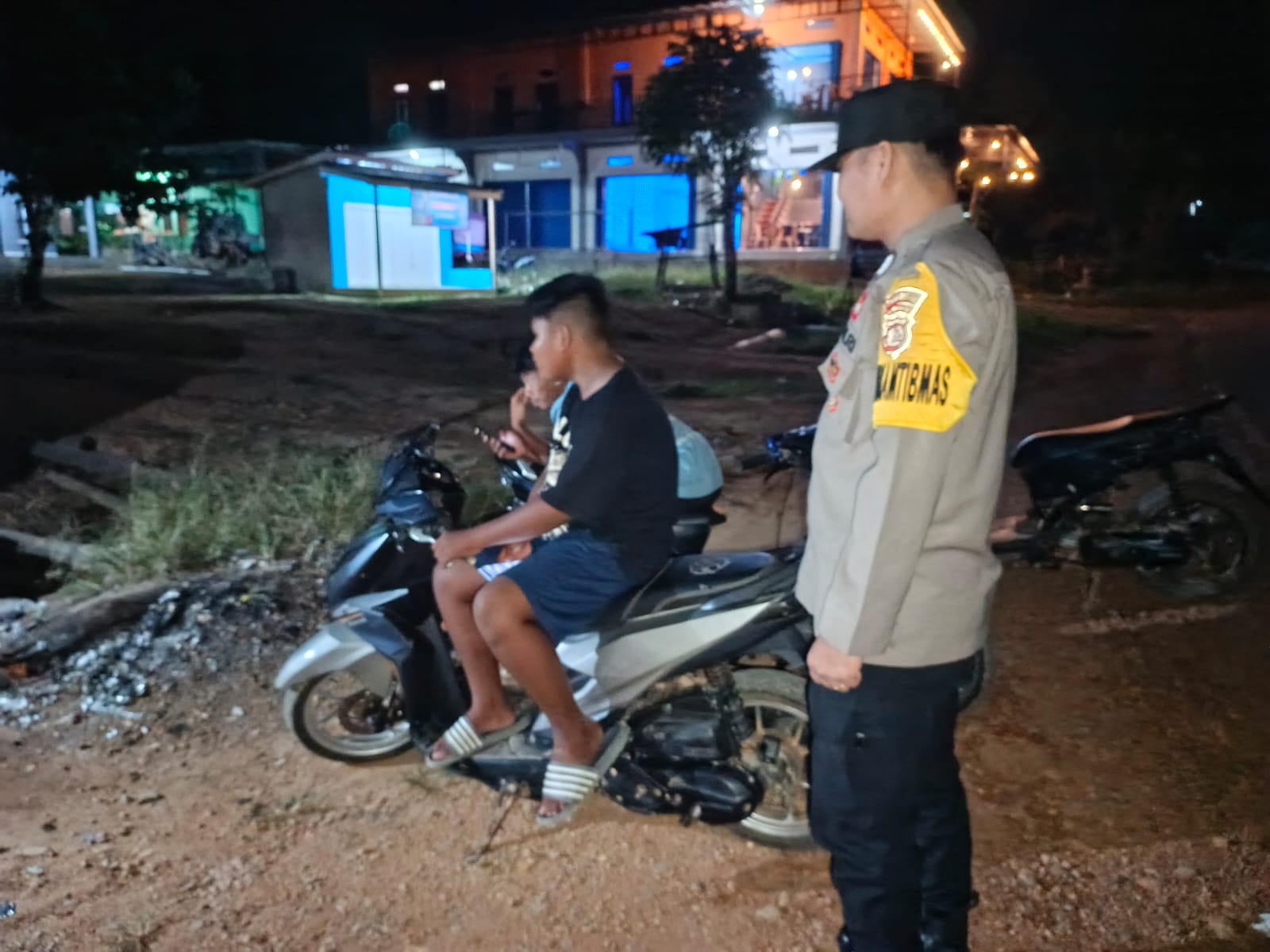 Piket Polsek Lamandau Melaksanakan Patroli
