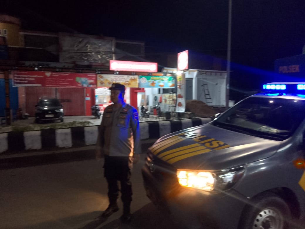 Tingkatkan Kamtibmas, Piket Polsek Bulik Sambangi Pedagang Pasar