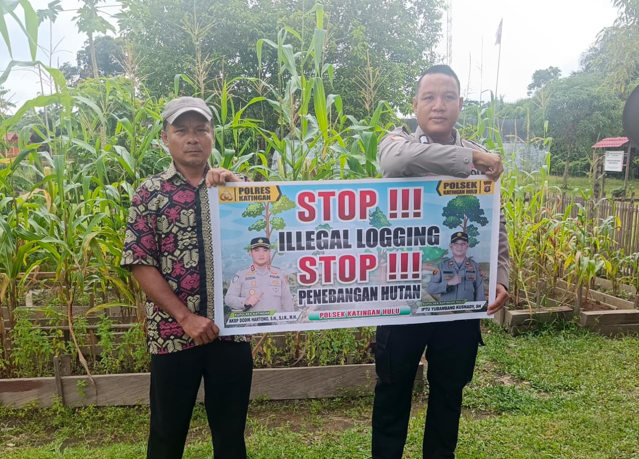 Upaya Pencegahan Penebangan Hutan secara Liar (Ilegal Logging), Bhabinkamtibmas sosialisasi kepada masyarakat.