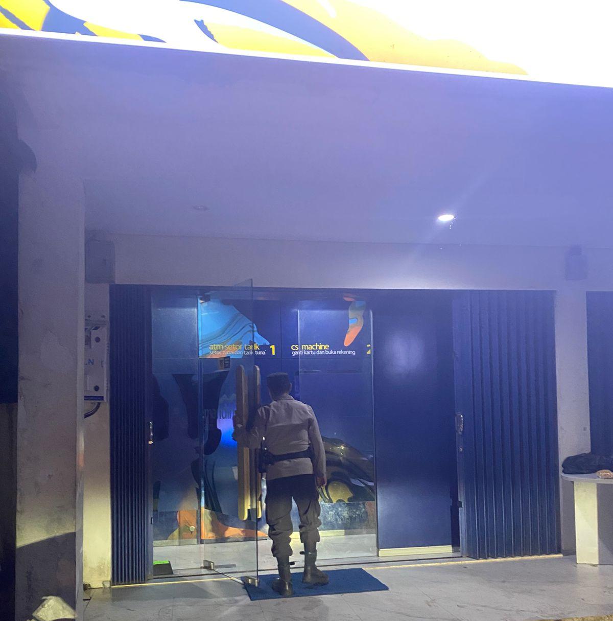 POLSEK BULIK LAKSANAKAN PATROLI HARKAMTIBMAS GUNA CIPTAKAN SITUASI KAMTIBMAS YANG AMAN DAN KONDUSIF