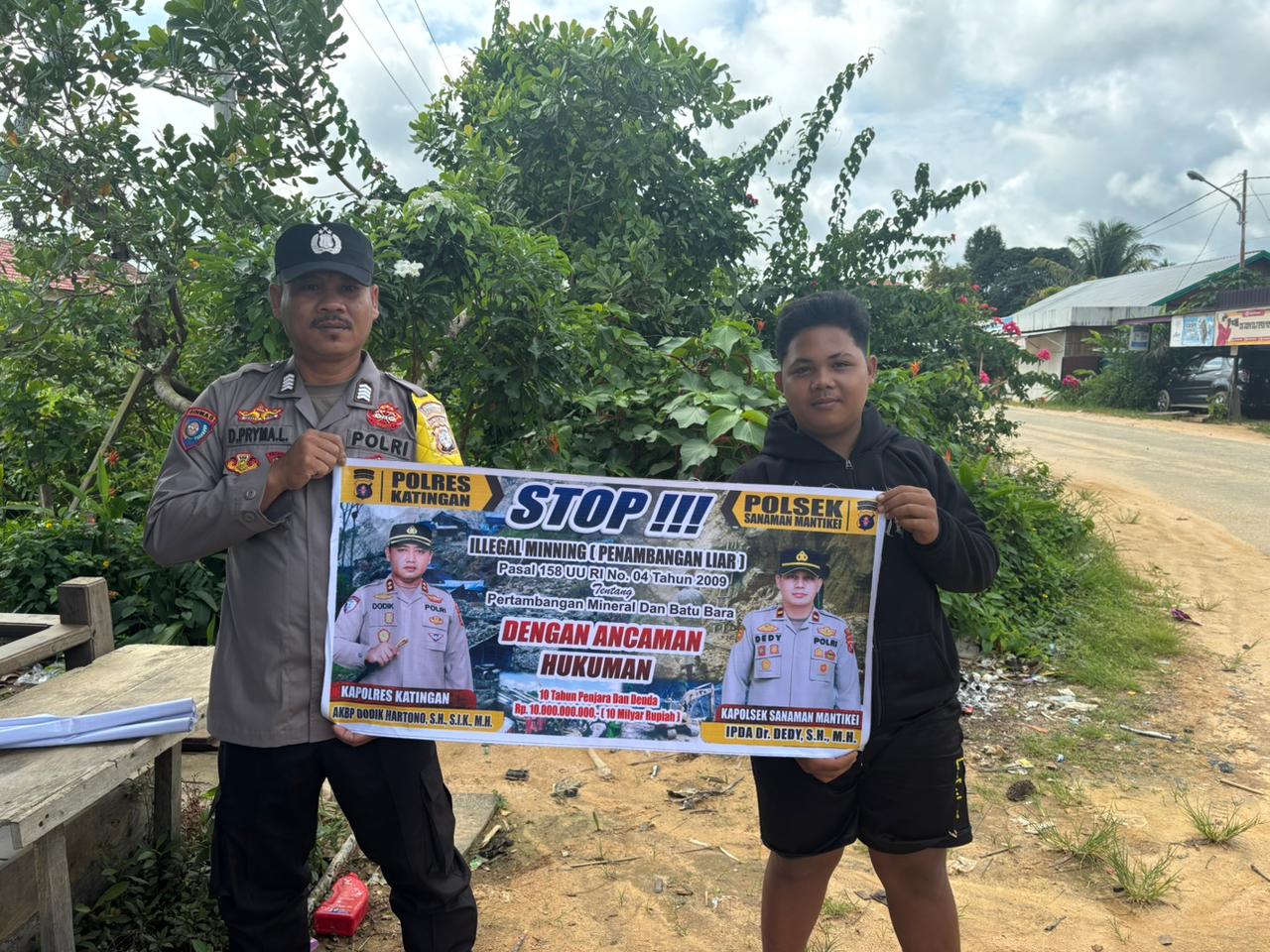 Bhabinkamtibmas Desa Tumbang Labehu Sosialisasi tentang larangan Illegal Mining.