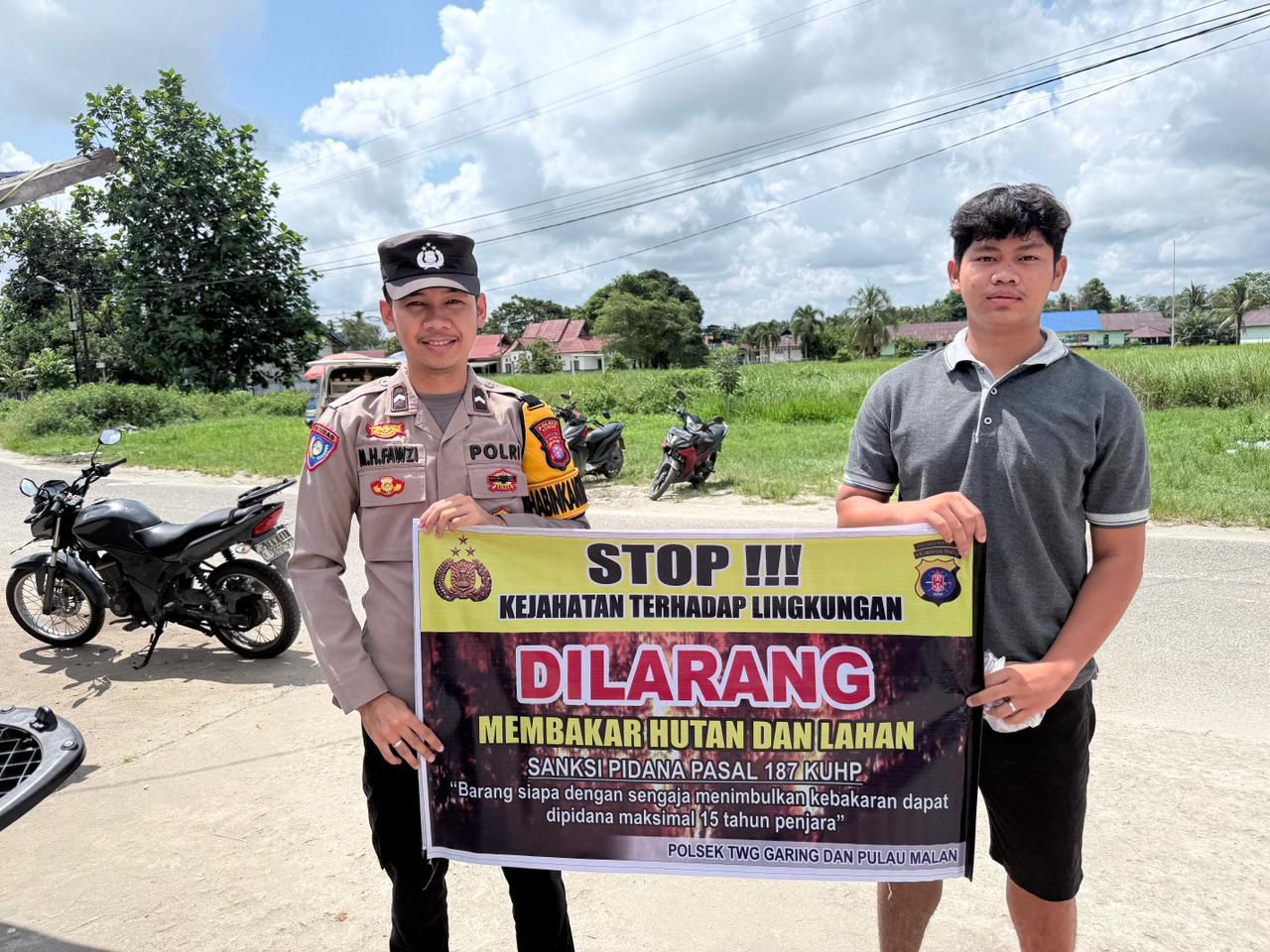 Ciptakan lingkungan sehat Polsek Tws Garing dan Pulau Malan sosialisasi Stop Karhutla.