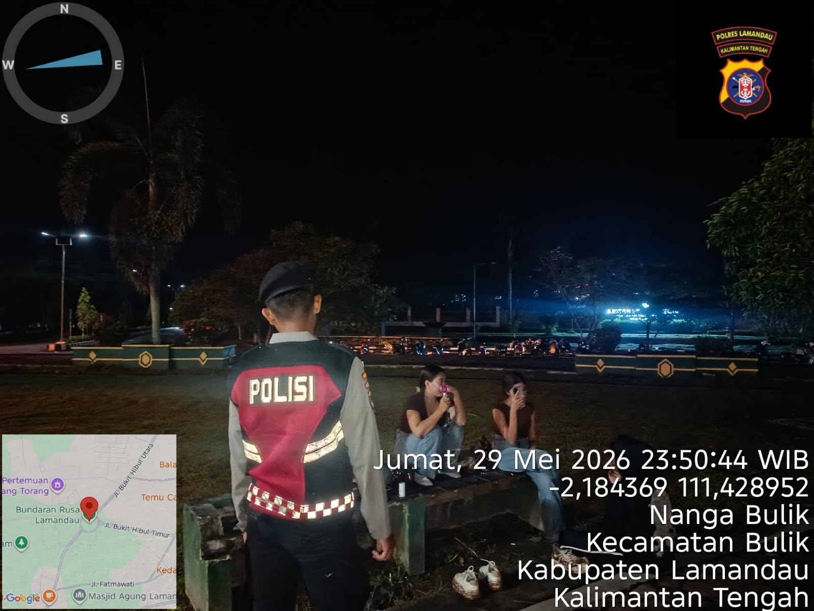 Satsamapta Polres Lamandau sambangi anak muda pada malam hari, sampaikan pesan kamtibmas